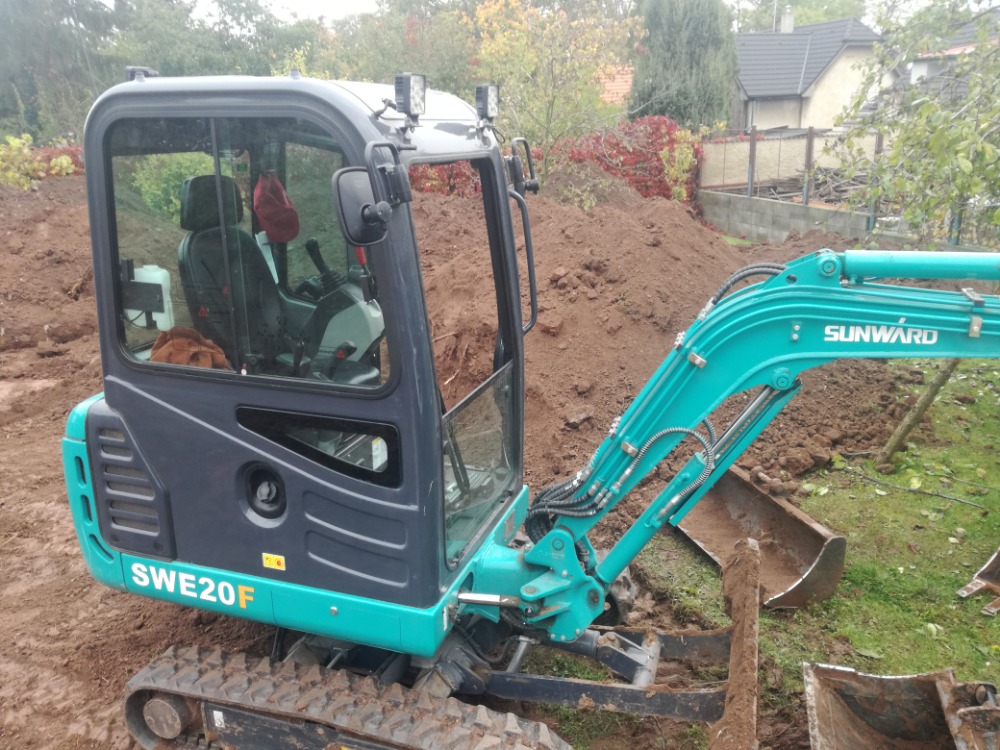 Zemní práce a doprava hydraulickou rukou